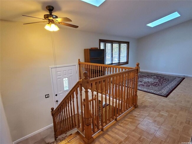 28 Longhorn Ln in East Setauket, NY - Building Photo - Building Photo