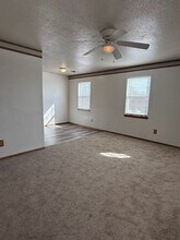 822 Windwood Dr in Junction City, KS - Building Photo - Building Photo