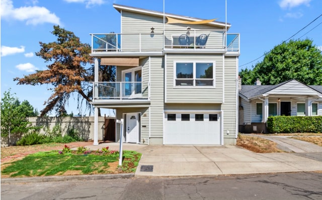 property at 3131 NE Wasco St