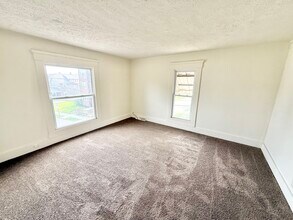 921 17th St NW in Canton, OH - Building Photo - Building Photo