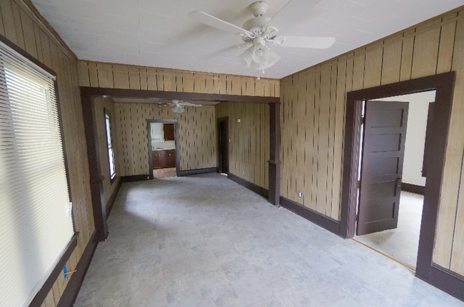 422 E North St in Opelousas, LA - Building Photo - Building Photo