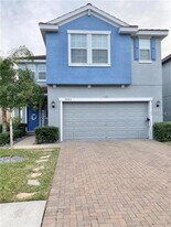 1041 Oliveto Verdi Ct in Brandon, FL - Building Photo