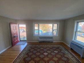 30 E 7th St in Pottstown, PA - Building Photo - Building Photo