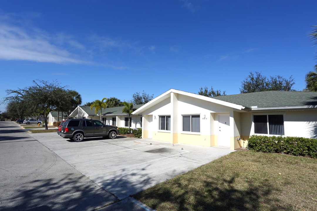 Main Street Village in Immokalee, FL - Building Photo