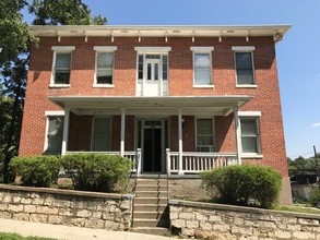 Eugene Field Apartments in St. Joseph, MO - Building Photo - Building Photo