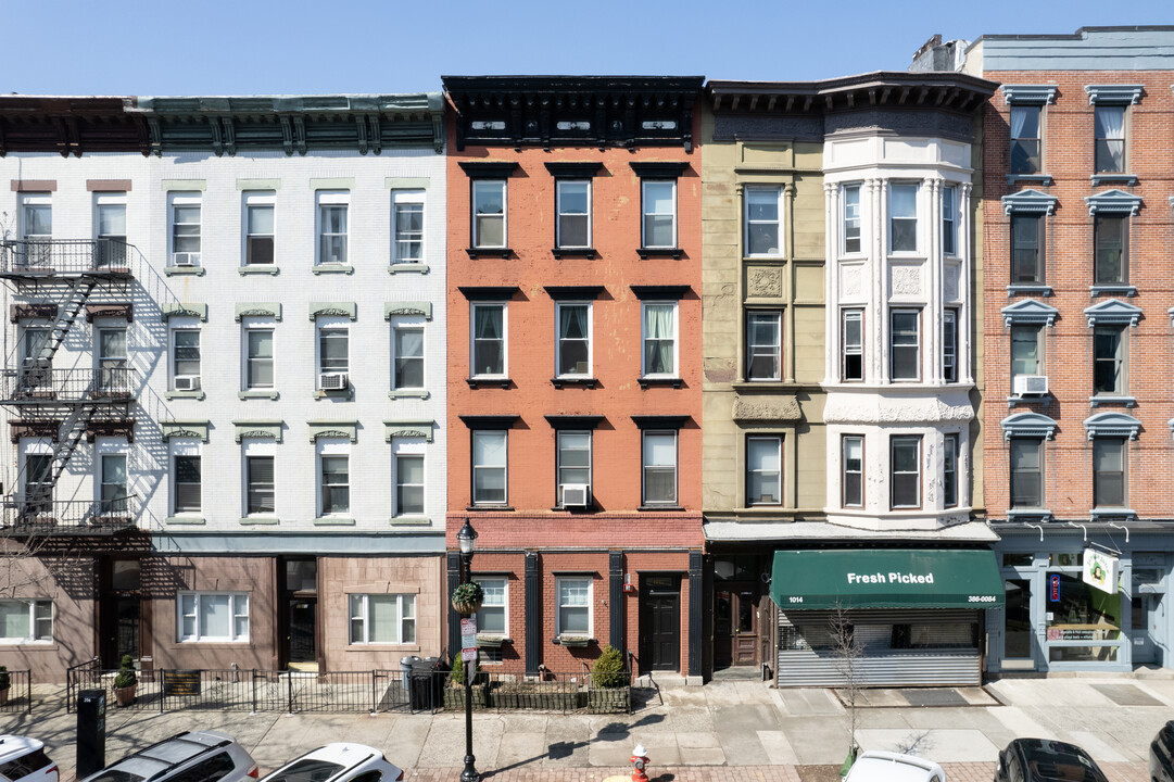 1012 washington St in Hoboken, NJ - Building Photo