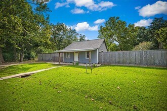 4410 Jackson St in Santa Fe, TX - Building Photo - Building Photo