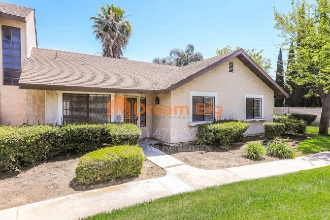 property at 2844 Oak Creek Dr