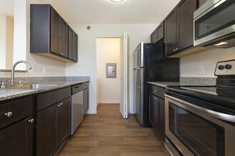 Pendleton Park Apartments in New Hudson, MI - Foto de edificio - Building Photo