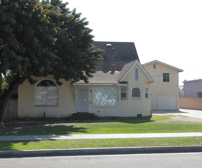 10036-10040 Alondra Blvd in Bellflower, CA - Building Photo - Building Photo