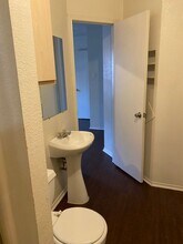 5420 Creekridge Dr in Arlington, TX - Building Photo - Building Photo