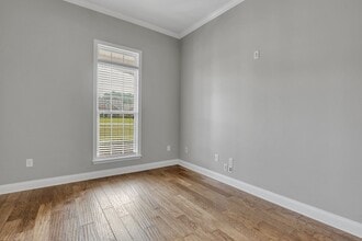 1821 Old Carriage Trail in Statesboro, GA - Building Photo - Building Photo