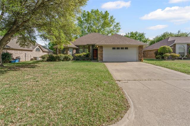 1220 Concho Dr in Benbrook, TX - Building Photo - Building Photo