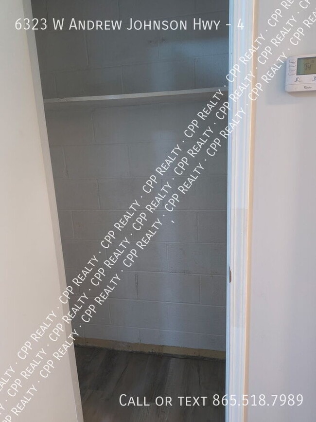 6323 W Andrew Johnson Hwy in Morristown, TN - Building Photo - Building Photo