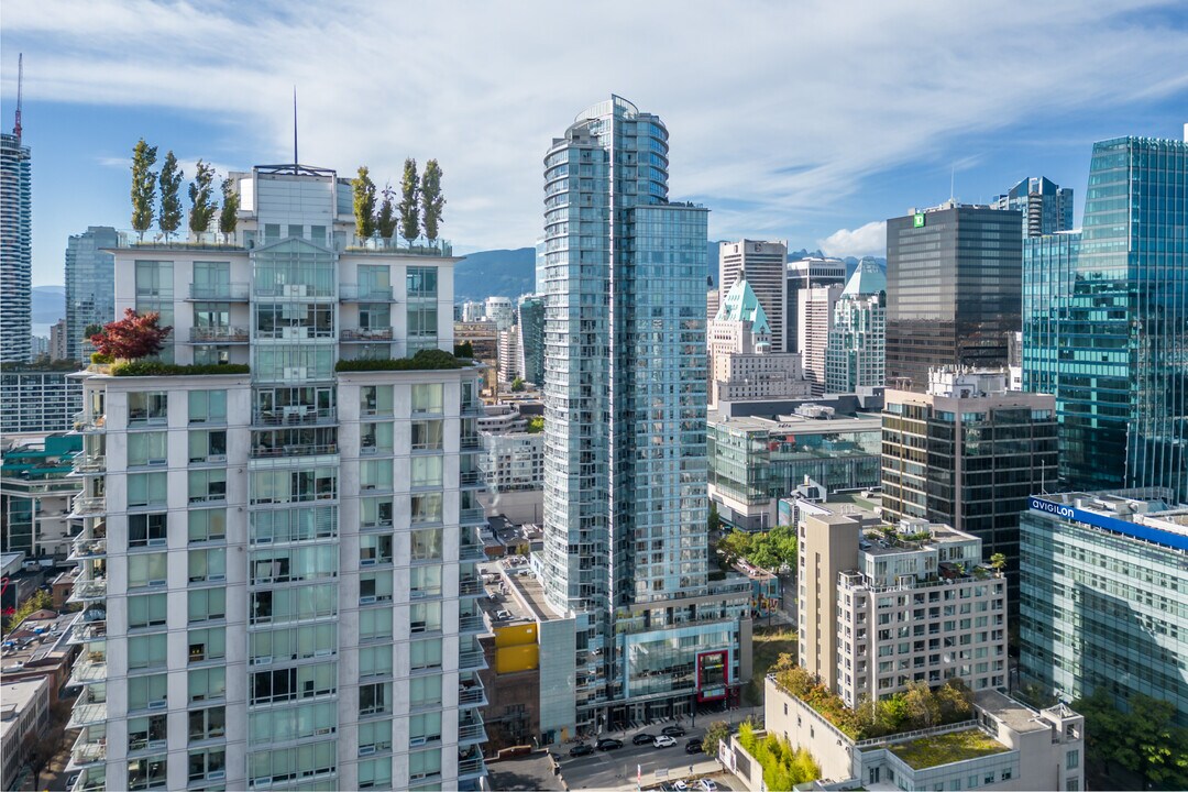 The Capitol Residences in Vancouver, BC - Building Photo