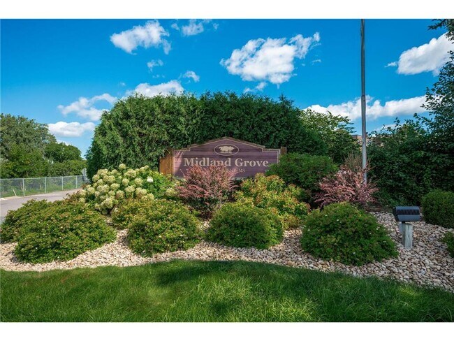2220 Midland Grove Rd in Roseville, MN - Building Photo - Building Photo