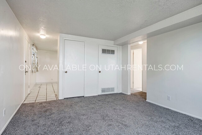 2233 S 200 W in Bountiful, UT - Building Photo - Building Photo