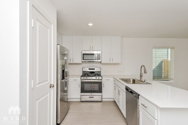 2729 Mistwood Dr in Fort Worth, TX - Building Photo - Building Photo