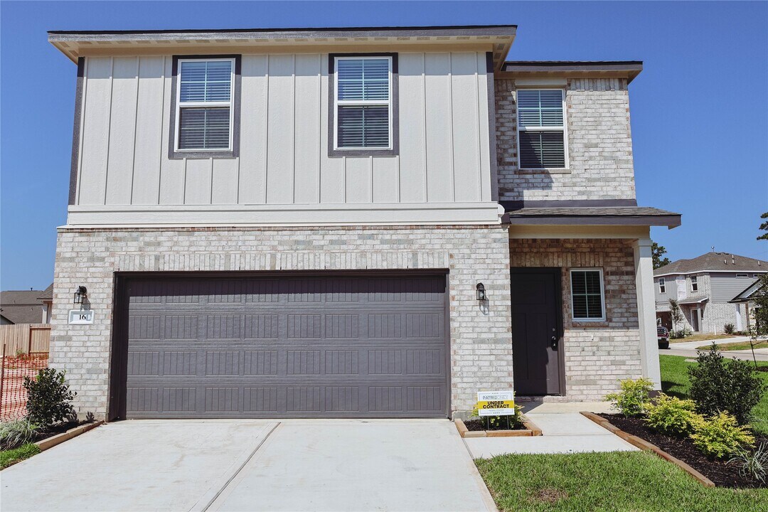 16 Courageous Side Way in Magnolia, TX - Building Photo