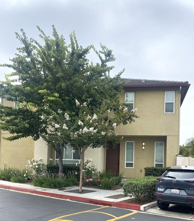 12029 Stanley Park Ct in Hawthorne, CA - Building Photo - Building Photo