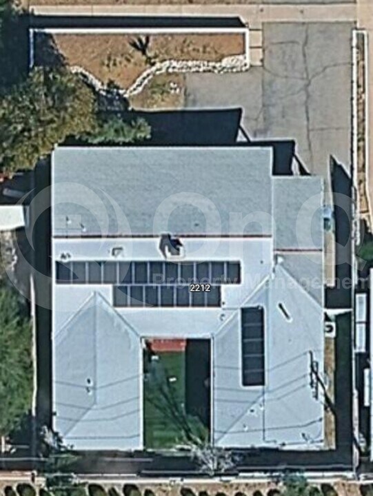 2212 E La Mirada St in Tucson, AZ - Building Photo