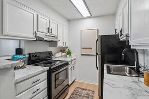 ReNew Pinehurst in Denver, CO - Building Photo