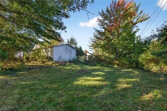 4521 Golfway Rd in South Euclid, OH - Foto de edificio - Building Photo