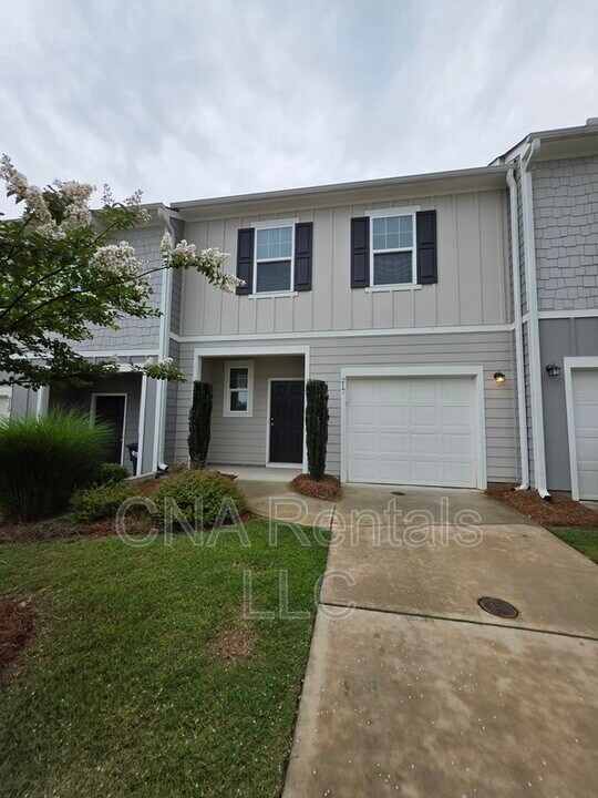 217 Grand Central Wy in Cartersville, GA - Building Photo