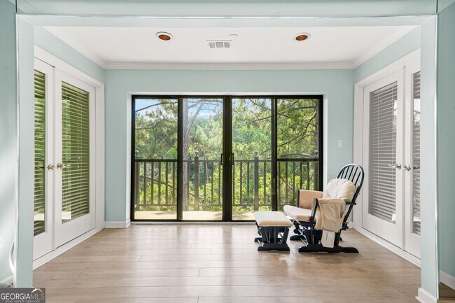 27404 Plantation Dr NE in Atlanta, GA - Building Photo - Building Photo