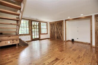5 Old Mill Rd in Weston, CT - Building Photo - Building Photo