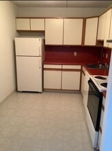 81 Cambridge Rd, Unit #521 in Woburn, MA - Building Photo - Building Photo