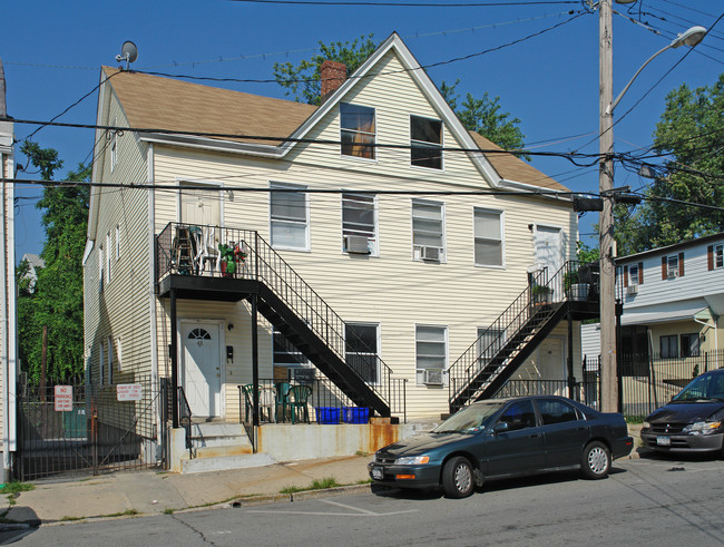 48-50 Clinton St in Tarrytown, NY - Building Photo - Building Photo