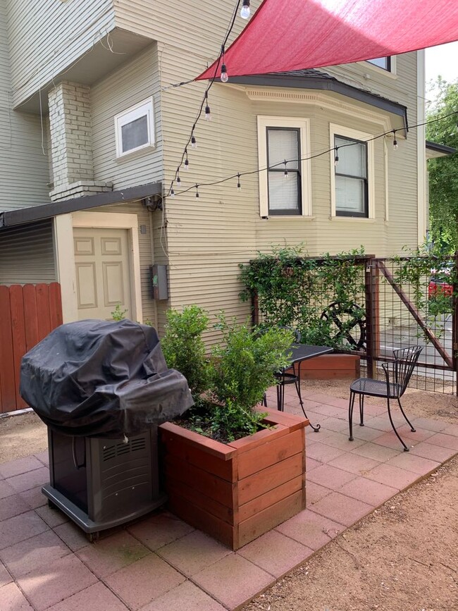 property at 711 18th St