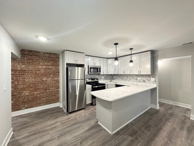 1225 N LaSalle St in Chicago, IL - Foto de edificio - Building Photo