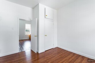 66 Eagle St in Brooklyn, NY - Building Photo - Building Photo