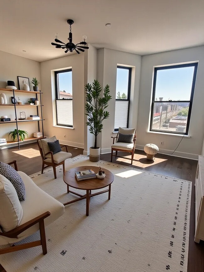 property at 948 W Addison St