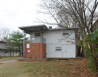 1467 E Mound in Columbus, OH - Foto de edificio - Building Photo