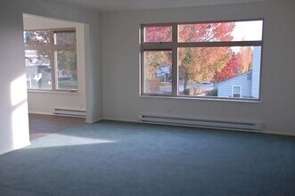 909 Market St in Kirkland, WA - Building Photo - Building Photo