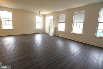 851 Mapleton Ave in Middletown, DE - Building Photo - Building Photo