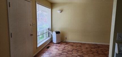 907 E Laird Ave, Unit 907 in Salt Lake City, UT - Foto de edificio - Building Photo