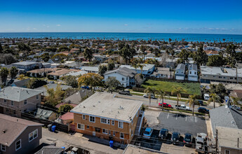 216 S Clementine St in Oceanside, CA - Building Photo - Building Photo