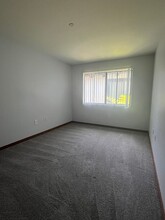 17200 Newhope St in Fountain Valley, CA - Building Photo - Building Photo