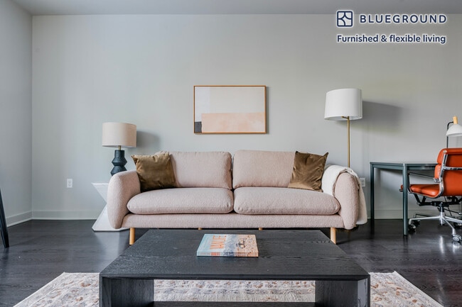 3929 Landmark Ct, Unit FL2-ID1246 in Chevy Chase, MD - Foto de edificio - Building Photo