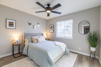 Ruby on the Creek Apartments in Fayetteville, AR - Building Photo - Building Photo