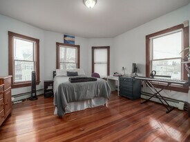 318 Beacon St in Somerville, MA - Building Photo