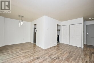17-117 Old Pine Trail in St Catharines, ON - Building Photo - Building Photo
