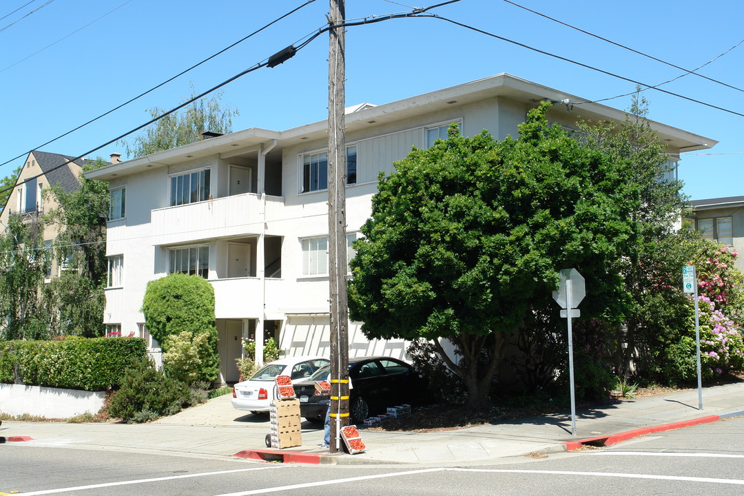 2231-2239 Cedar St in Berkeley, CA - Foto de edificio