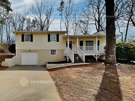 5861 Nest Ct in Douglasville, GA - Building Photo