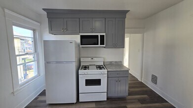 151 William St-Unit -Floor 2 in West Haven, CT - Building Photo - Building Photo