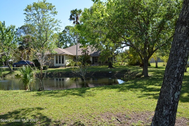 1045 Pine Island Rd in Merritt Island, FL - Building Photo - Building Photo